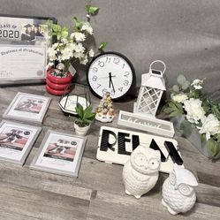 Decoracion De Home Usada En Buenas Condiciones De Vende Todo Junto Por $30 El Reloj Funciona Bien 
