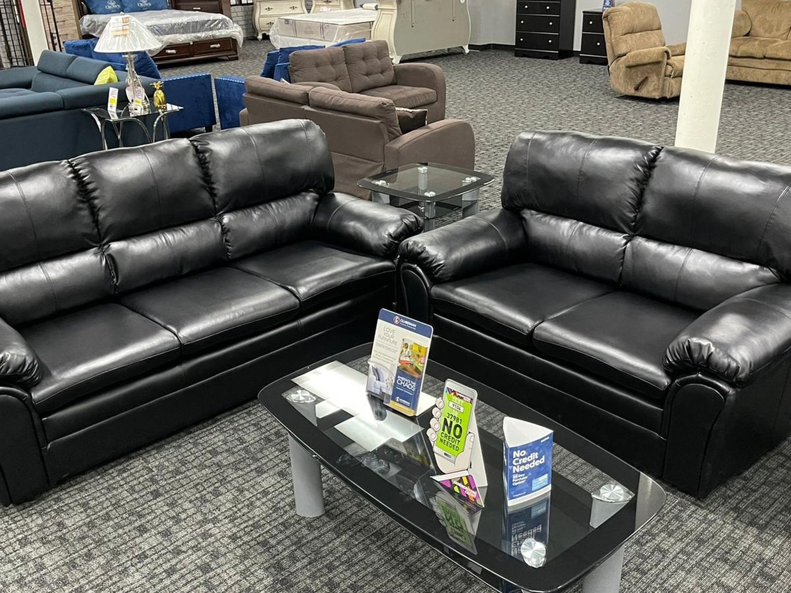 Black Leather 2pc Sofa Set For Sale! Financing Options Available ‼️