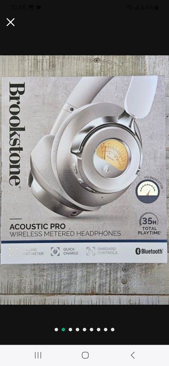 Brookstone Wireless Metered Headphones