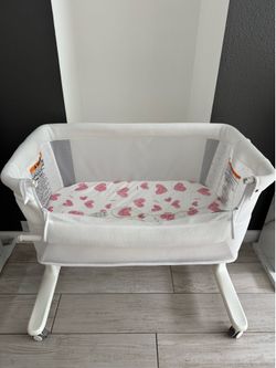 Rocking bassinet for baby