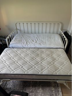 Twin bed with trundle bed