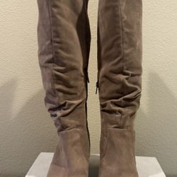 Universal Thread Tall Knee High Boots Faux Suede Brown 
