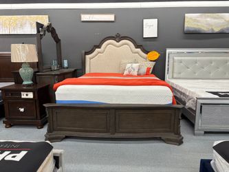 BEAUTIFUL KING SIZE BEDROOM SETS ONLY AT QUEENS FURNITURE