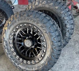 Wheels and tires for truck (lock brand wheels and Toyo Rt brand tires)