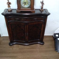 Hallway Chest With Drawer And Storage