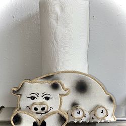 Sow Pig with Sucklings Farmhouse Paper Towel Holder