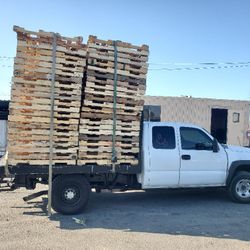 You Have Broken pallets And Don't know What To Do Contact Us We Can Pick up All Your Broken pallets For Some $$$$$$