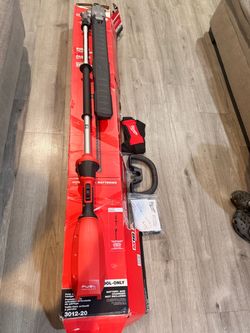 New Milwaukee M18 Fuel 24in Articulating Hedge Trimmer