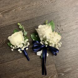 Prom Corsage And Boutonniere Set