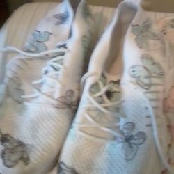 Woman's Butterfly Shoes Size 8.5 Excellent Condition 