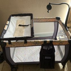 Costway Portable Baby Playard /Nursery Center/Crib Bassinet with changing table