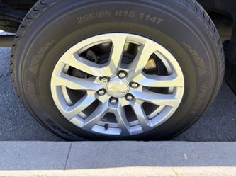 4 rims w tires