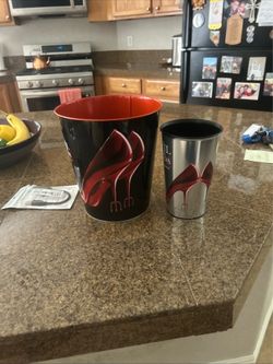 The Devil Wears Prada 2 Collectors Popcorn Bucket + cup