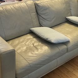 Ryland 2pc Sectional 