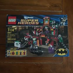 LEGO Super Heroes 6857 The Dynamic Duo Funhouse Escape