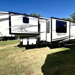 2017 Toy Hauler Torque 