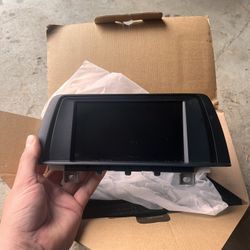 Bmw F30 Screen
