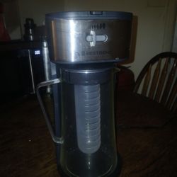 Westbend 2 In 1 Tea And Coffee Maker