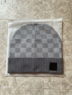 Grey beanie