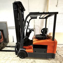 50718A1 FORKLIFT TOYOTA 7FBEU15 ELECTRIC 3K LBS (CHASSIS ONLY)