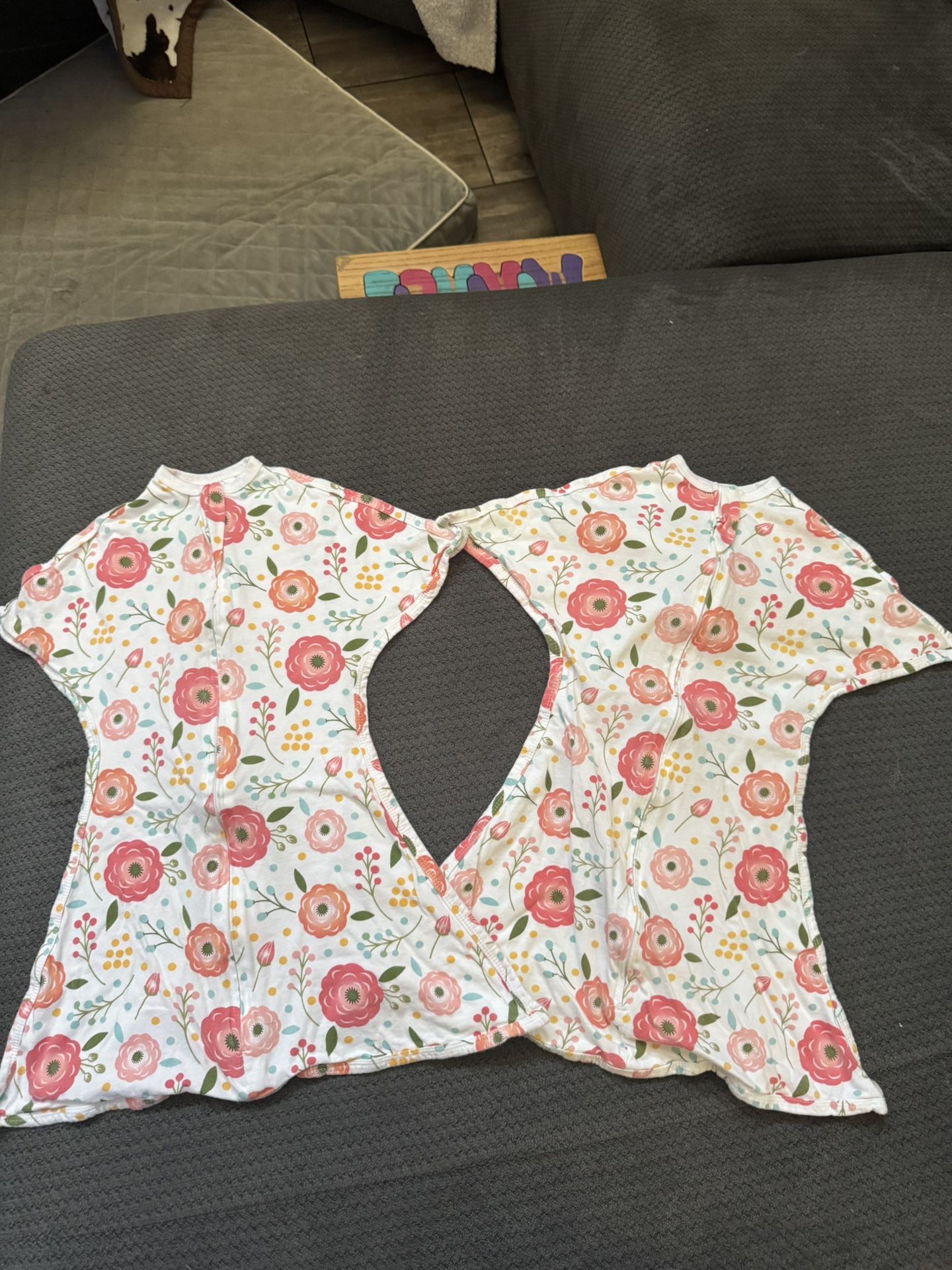 Sleeping Baby Zipadee-Zip Baby Swaddle Sack 4-8 Months