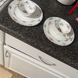 Plant Tuscan Bone China Made In England