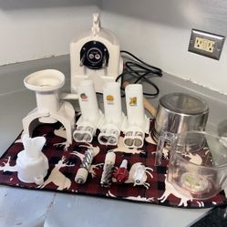 Green Power Juice Extractor.