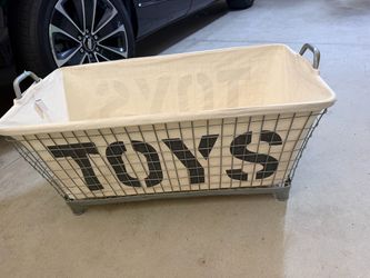 Toy bin