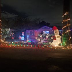 Tons Of Christmas Lights And Decorations 
