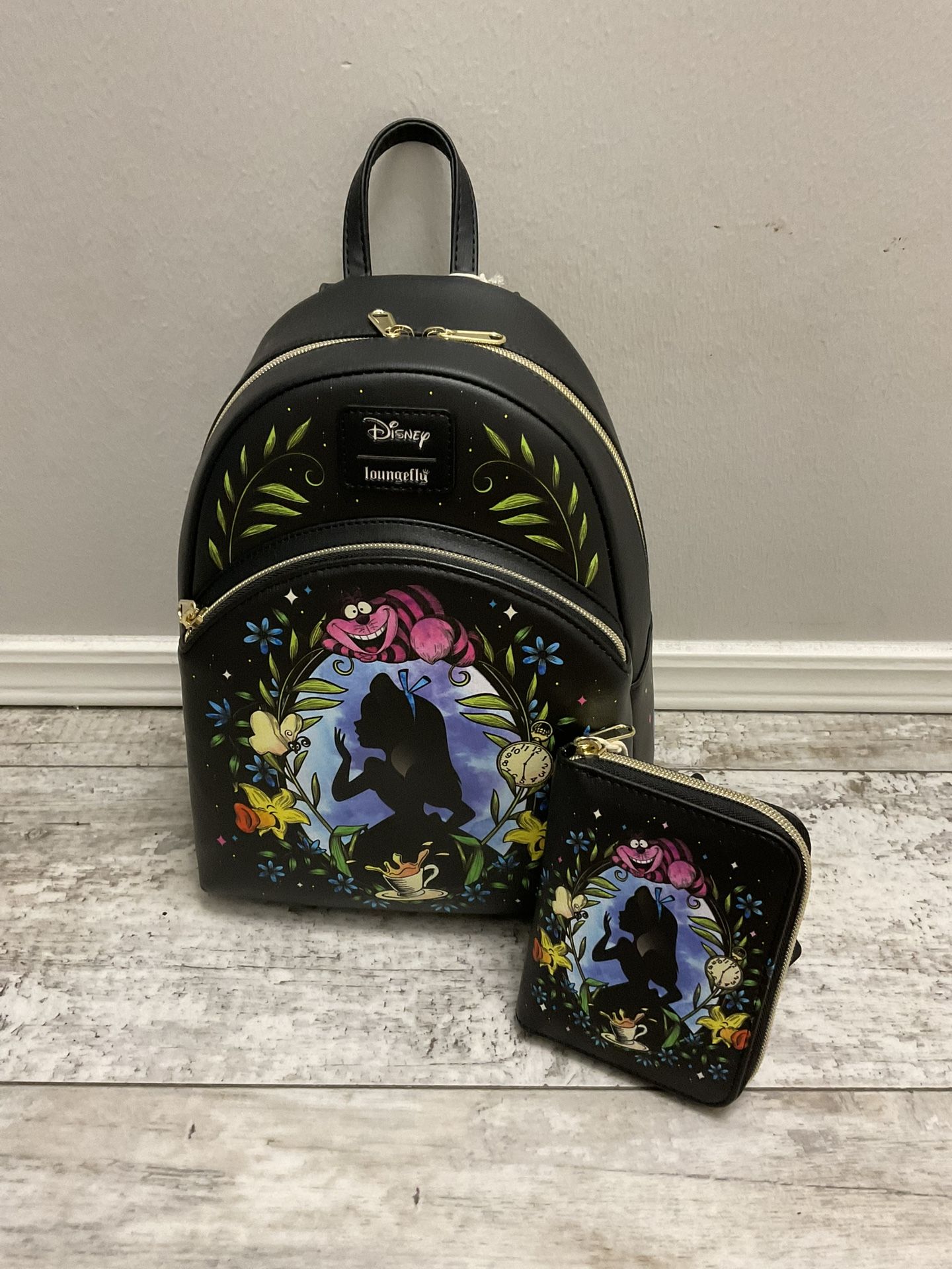 NWT Loungefly Alice Cameo Glow In The Dark Backpack And Wallet