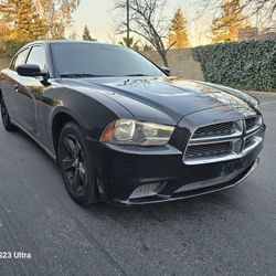 2012 DODGE CHARGER SE SEDAN