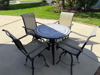 Small Table & Chairs