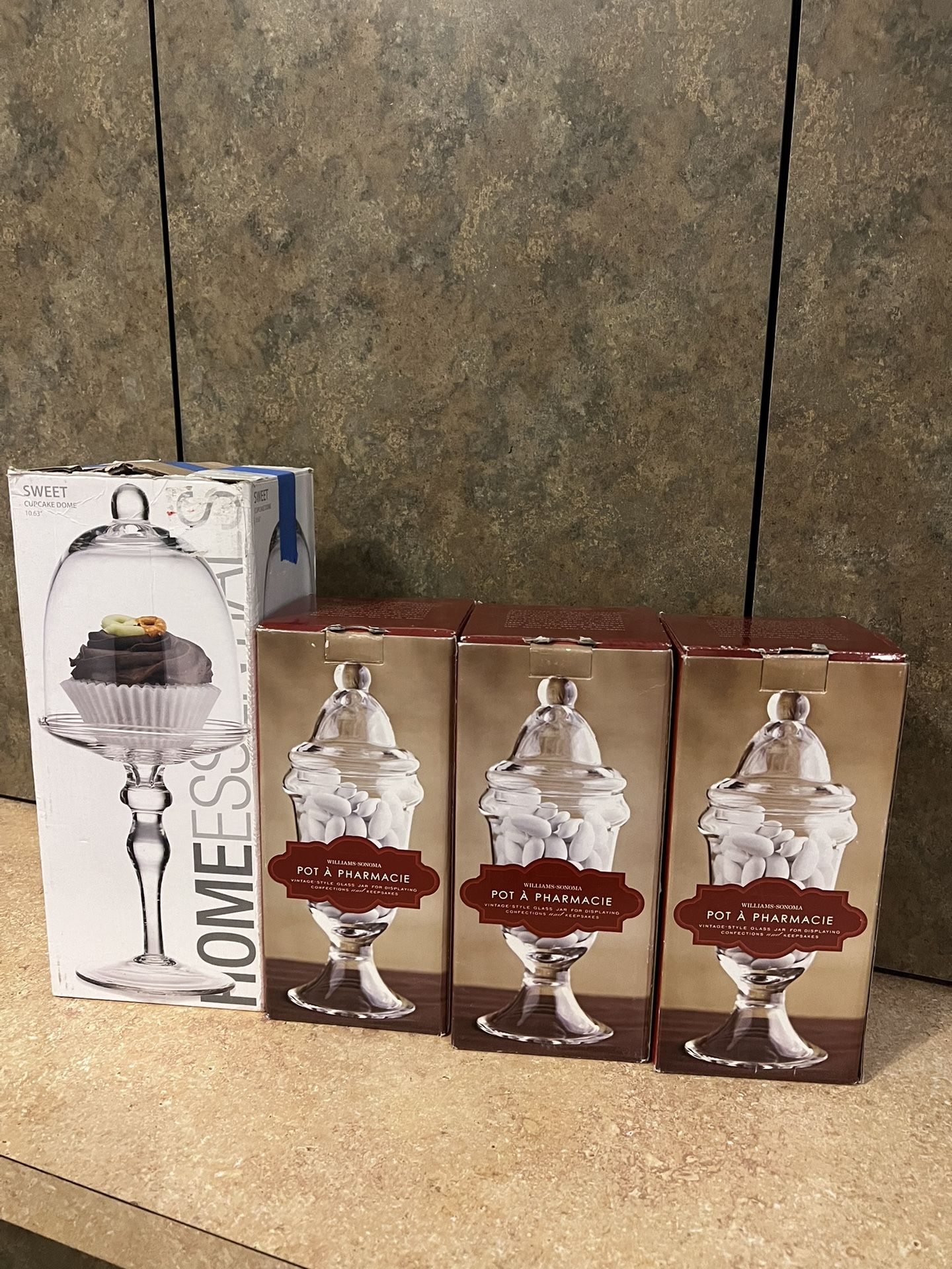 Jars with Lids 4pices,$40