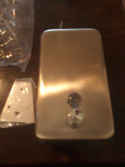 Stainless Steel Satin finish Vertical / Horizontal Soap Dispenser 1000m