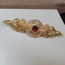 VINTAGE ORNATE MID CENTURY ART DECO GOLD RUBY RED STONE BROOCH PIN FASHION COSTUME JEWELRY