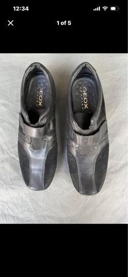 WOMENS NATURALIZER FLATS SIZE 9