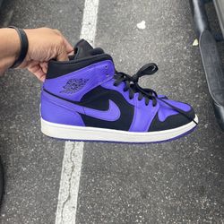 Size 11  Jordan 1 Dark Concord 