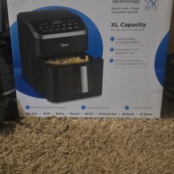 BRAND NEW AIR FRYER