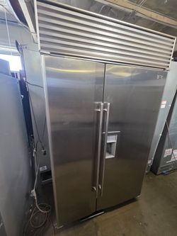 48" SUB ZERO BUILT IN STAINLESS STEEL REFRIGERATOR
