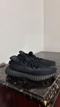 Adidas Yeezy Boost 350 V2 Black