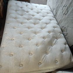 Full Size Beauty Rest Mattress Reduced Today Only 75.00
