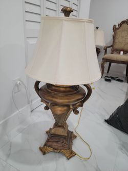 2 Lamps