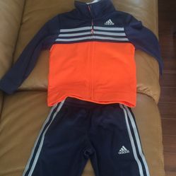 Adidas Outfit 2T