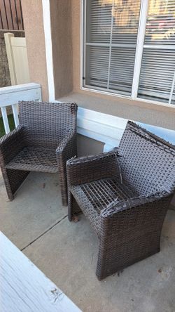 FREE CHAIRS