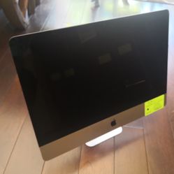 Apple iMac 21.5" Late 2015 with i5 @2.8GHz, 8GB RAM, 256GB SSD, MacOS Monterey, 21.5" Screen