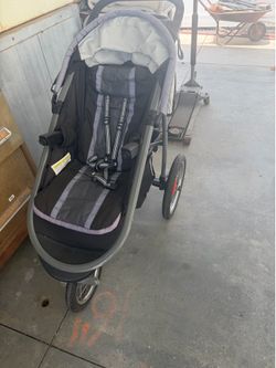 Graco jogging stroller