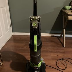 Bissell Vacuum Powerforce Rewind Pet 
