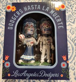Dodgers dia de los muertos bobblehead