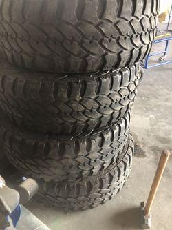 37x12.50 R20 Pro comp tires only three