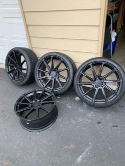 TSW Sebring 19” rims & 3 Nitto Motivo 235/35 ZR 19 performance tires